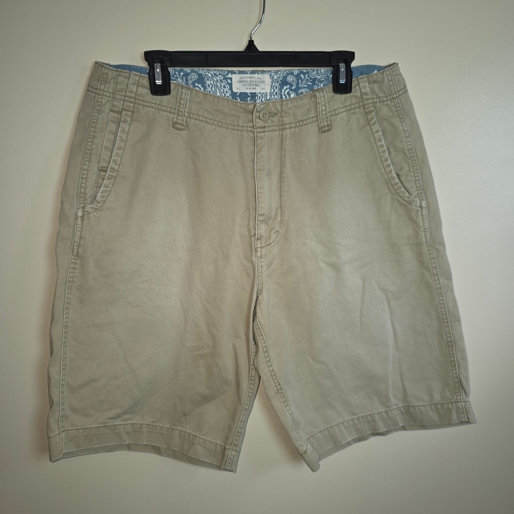 American Eagle Outfitters Mens Khaki Shorts Tan Flat Front Cotton Chino Size 34